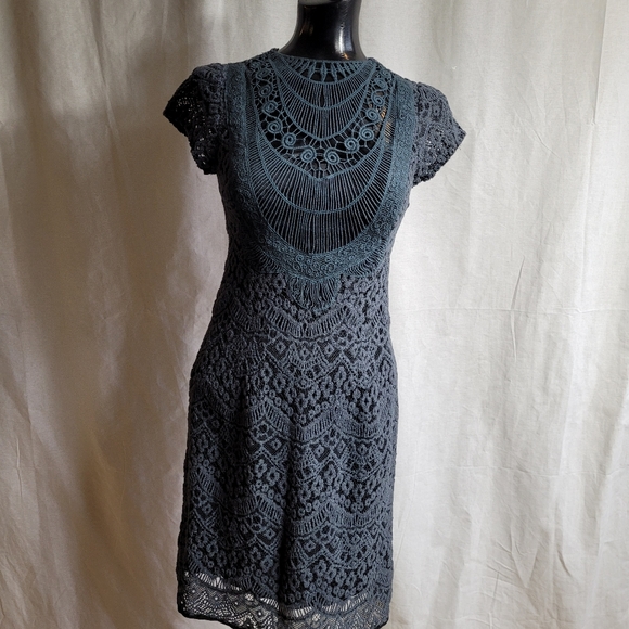 Nanette Lepore Dresses & Skirts - Nanette lepore dress